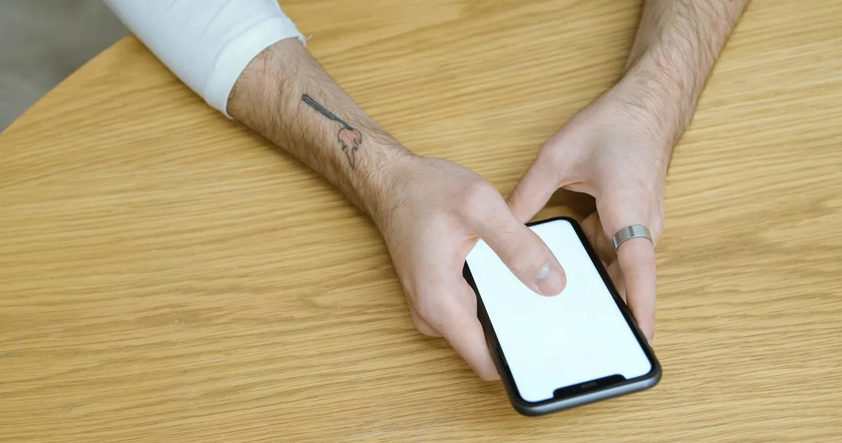 Pode Usar Celular em Clínica de Reabilitação? Veja as Regras
